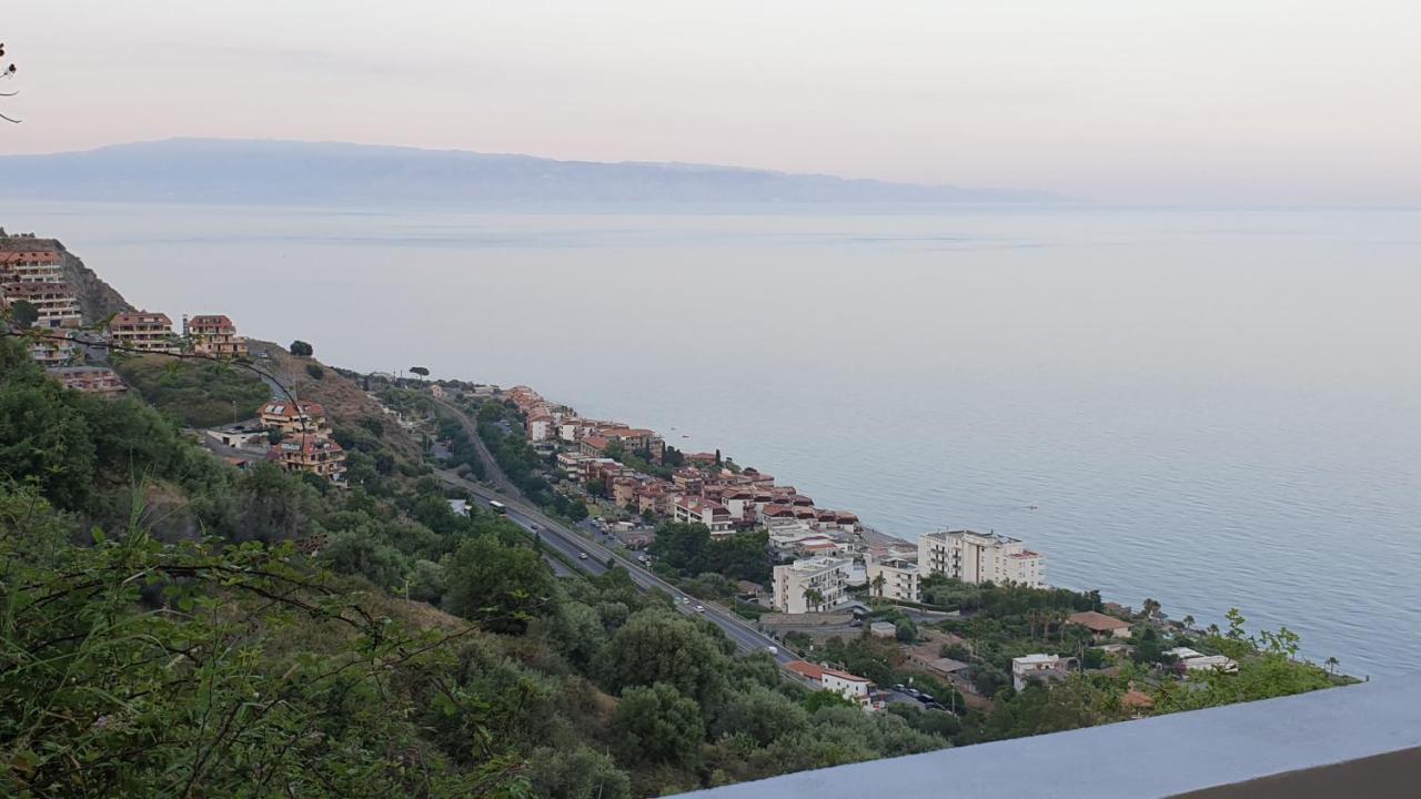 Nuova Casa Giulia Apartman Letojanni Kültér fotó